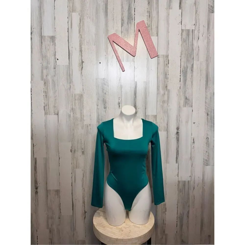 wearever green bodysuit size medium